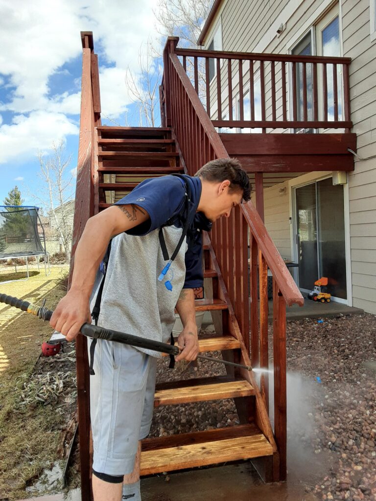 pressure washing by my dee's decks n' ducts